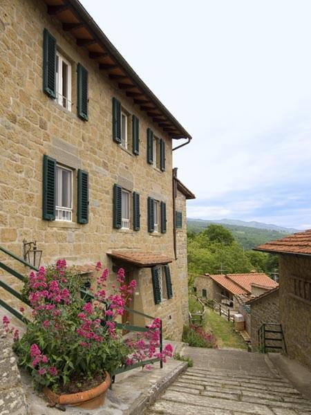 Castello E Borgo Di Porciano Villa Пратовекио Екстериор снимка