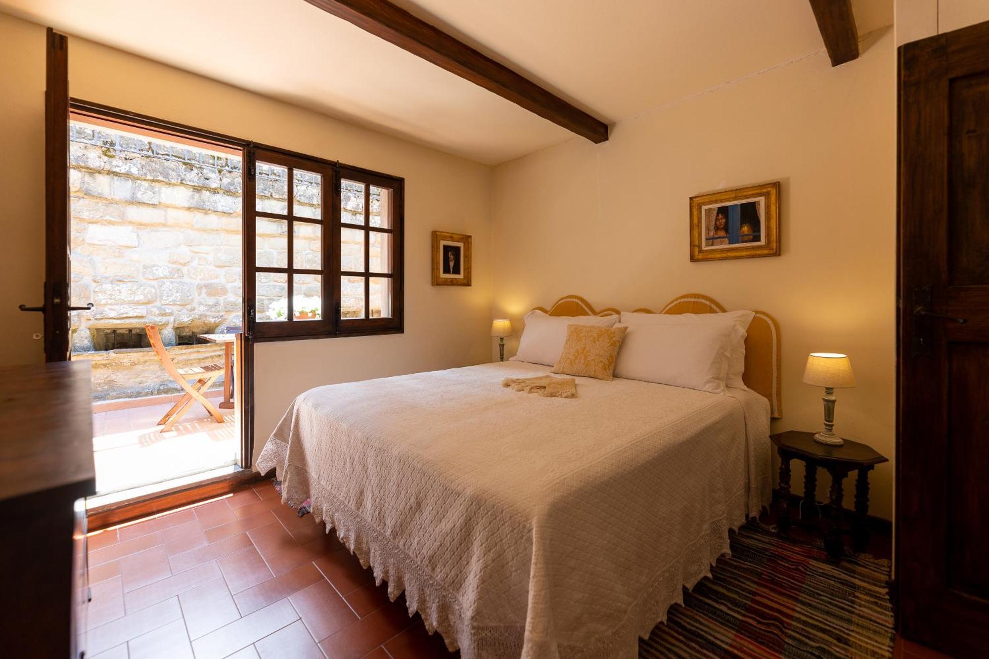 Castello E Borgo Di Porciano Villa Пратовекио Екстериор снимка